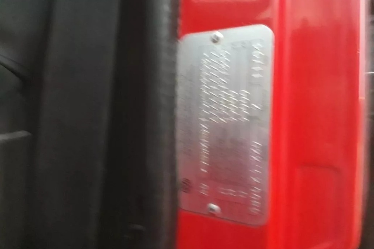 Volkswagen 23 220 - 05/05 5