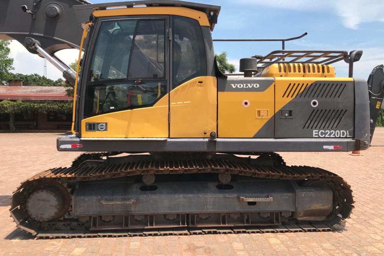 Volvo EC220 - 14/14 3