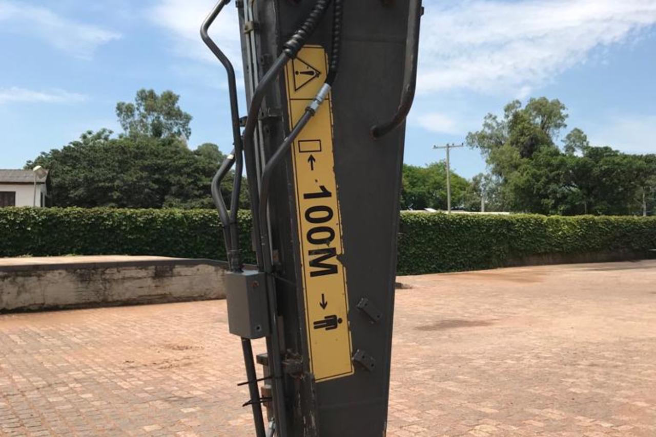 Volvo EC220 - 14/14 11
