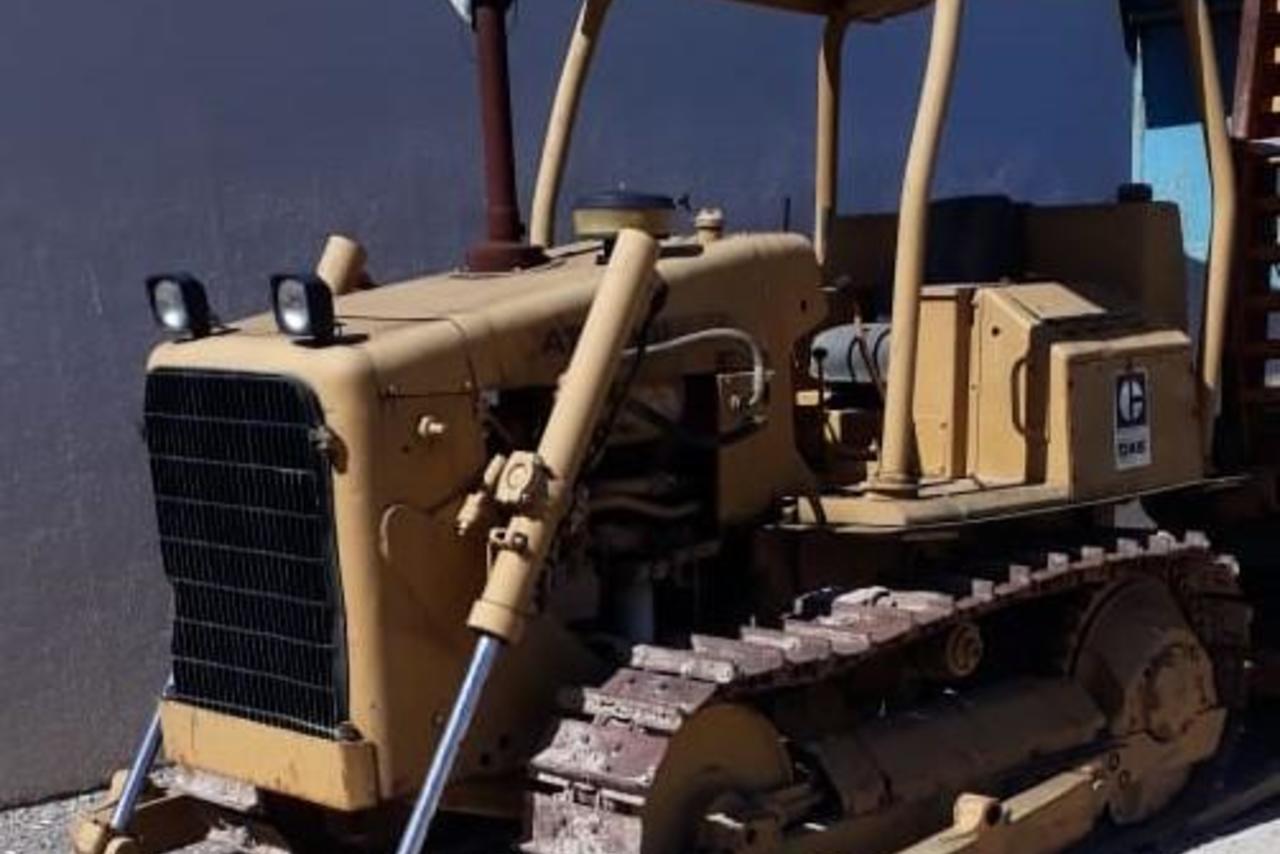 Caterpillar D4E - 19/86 2