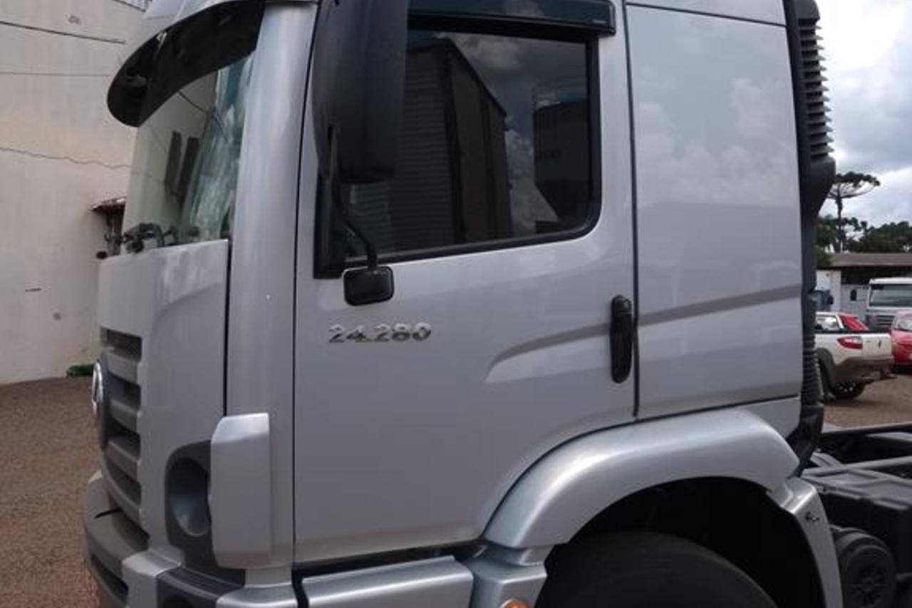 Volkswagen 24-280 E Constellation 6x2 - 13/13 2