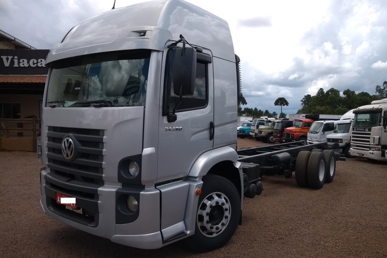Volkswagen 24-280 E Constellation 6x2 - 13/13 4