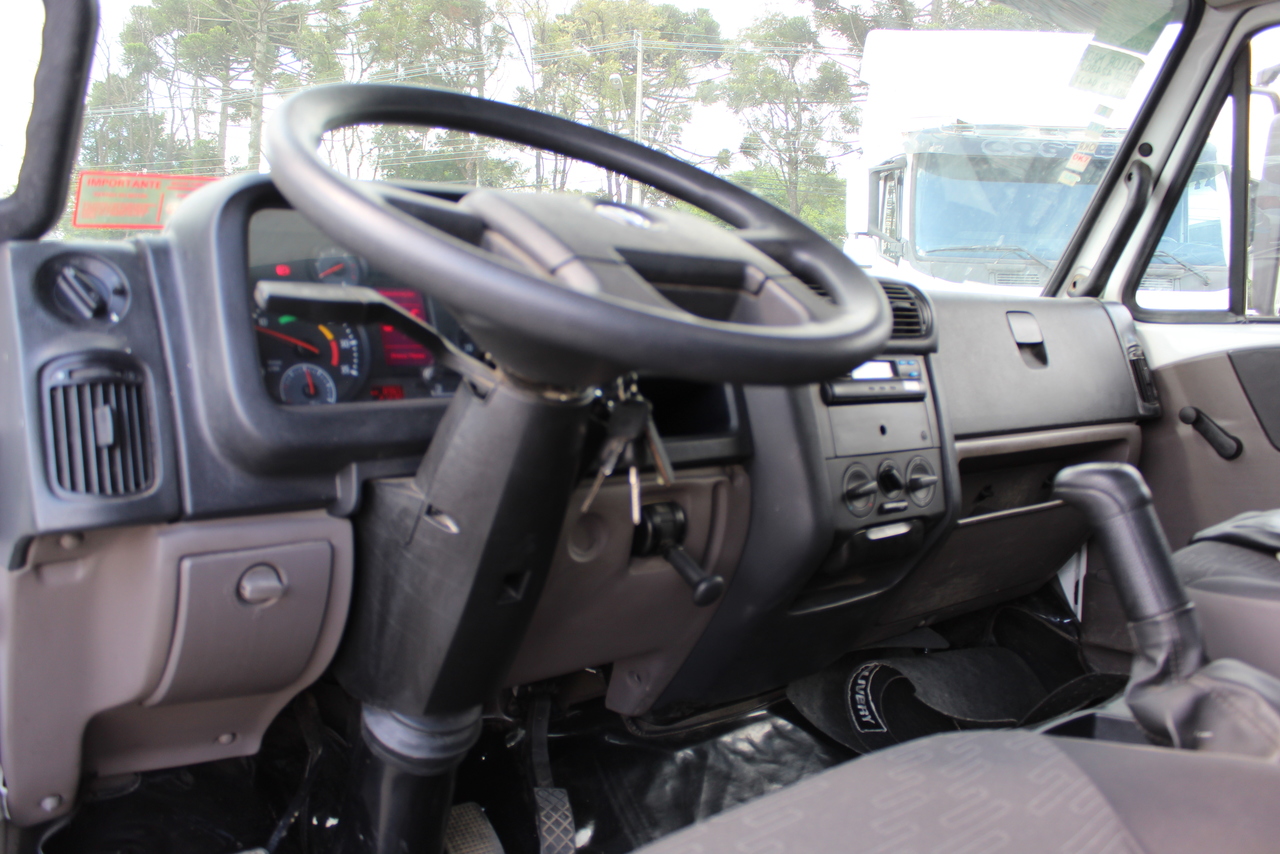 Volkswagen 8 160 - 17/17 13