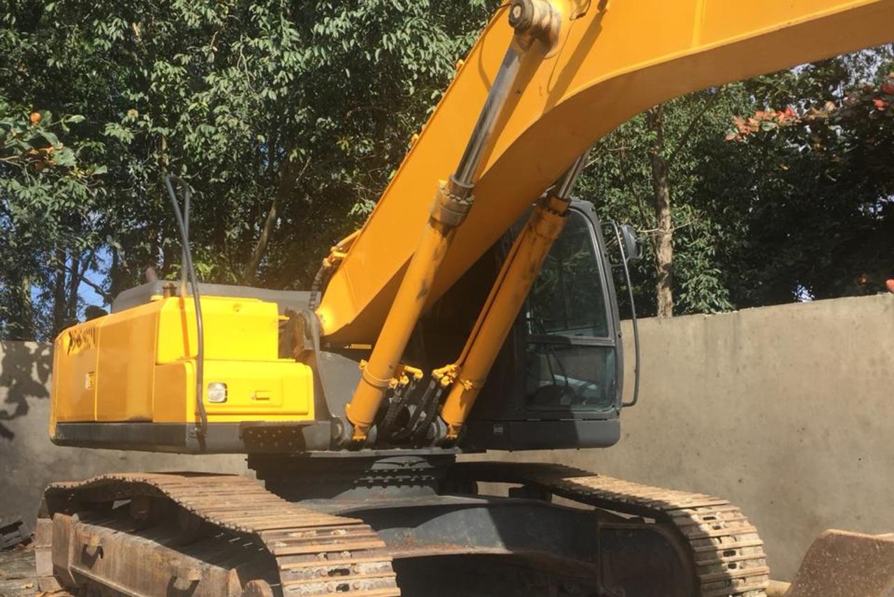 Hyundai R320 - 12/12 5