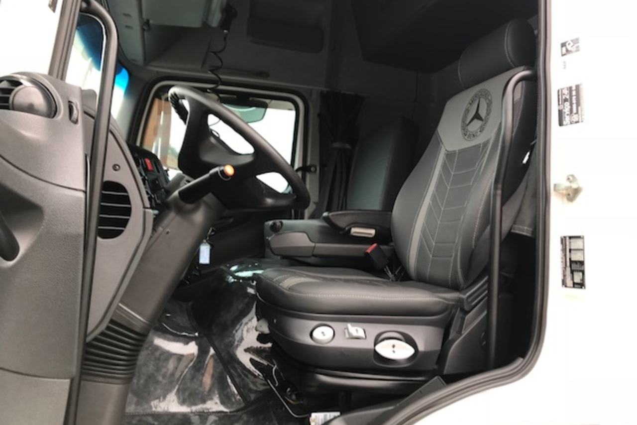 Mercedes Benz Atego 2430 - 14/14 7