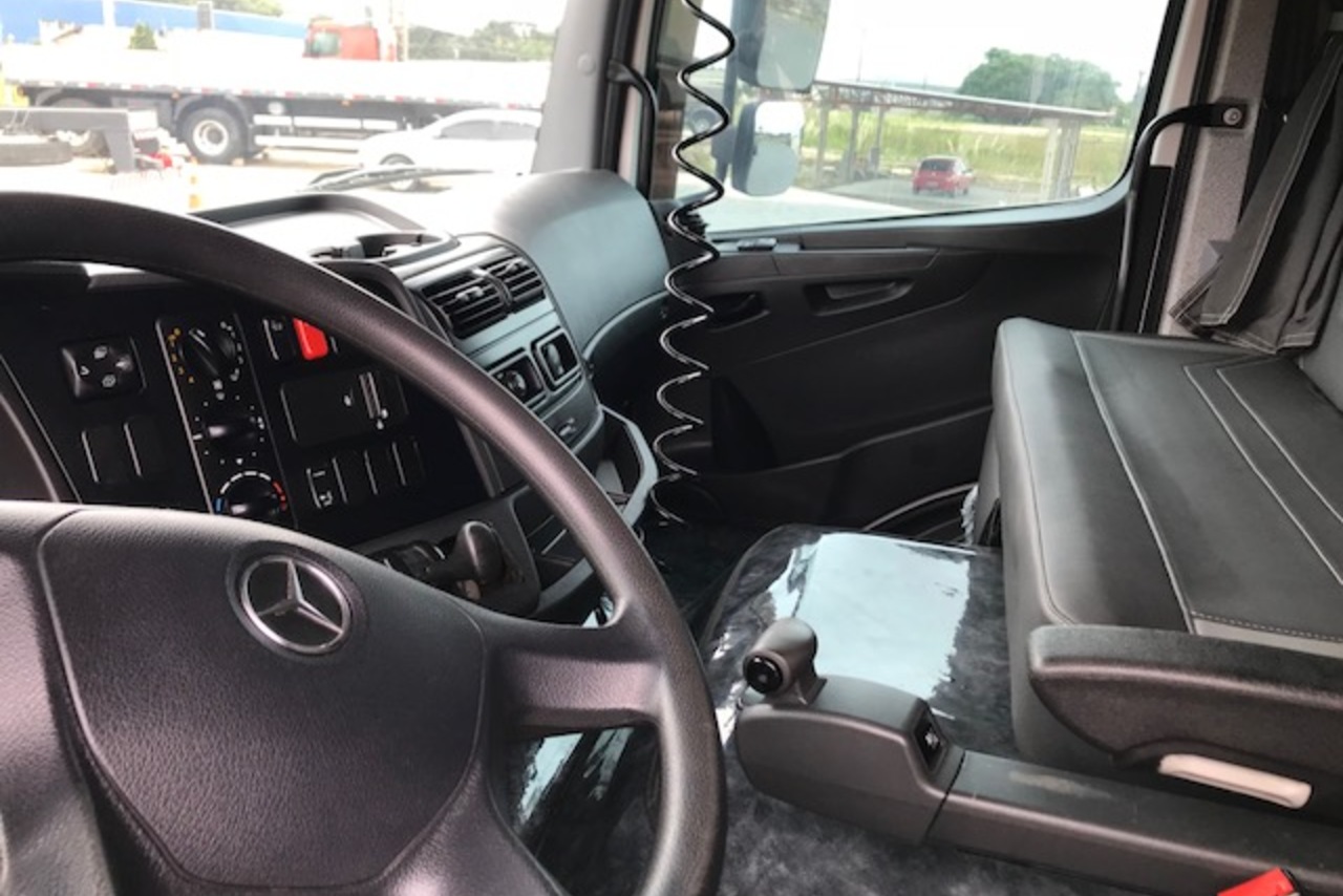 Mercedes Benz Atego 2430 - 14/14 9