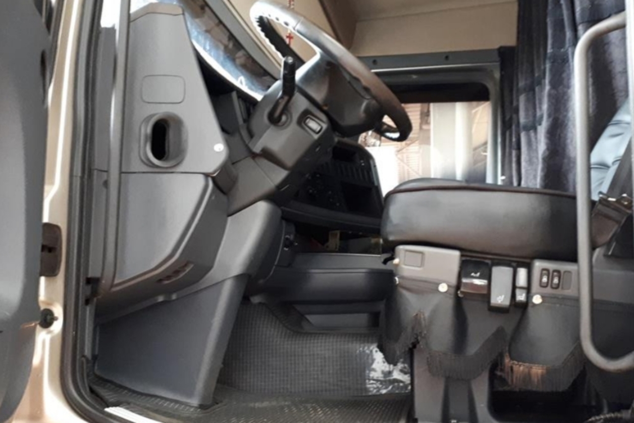 Scania 440 - 13/13 11