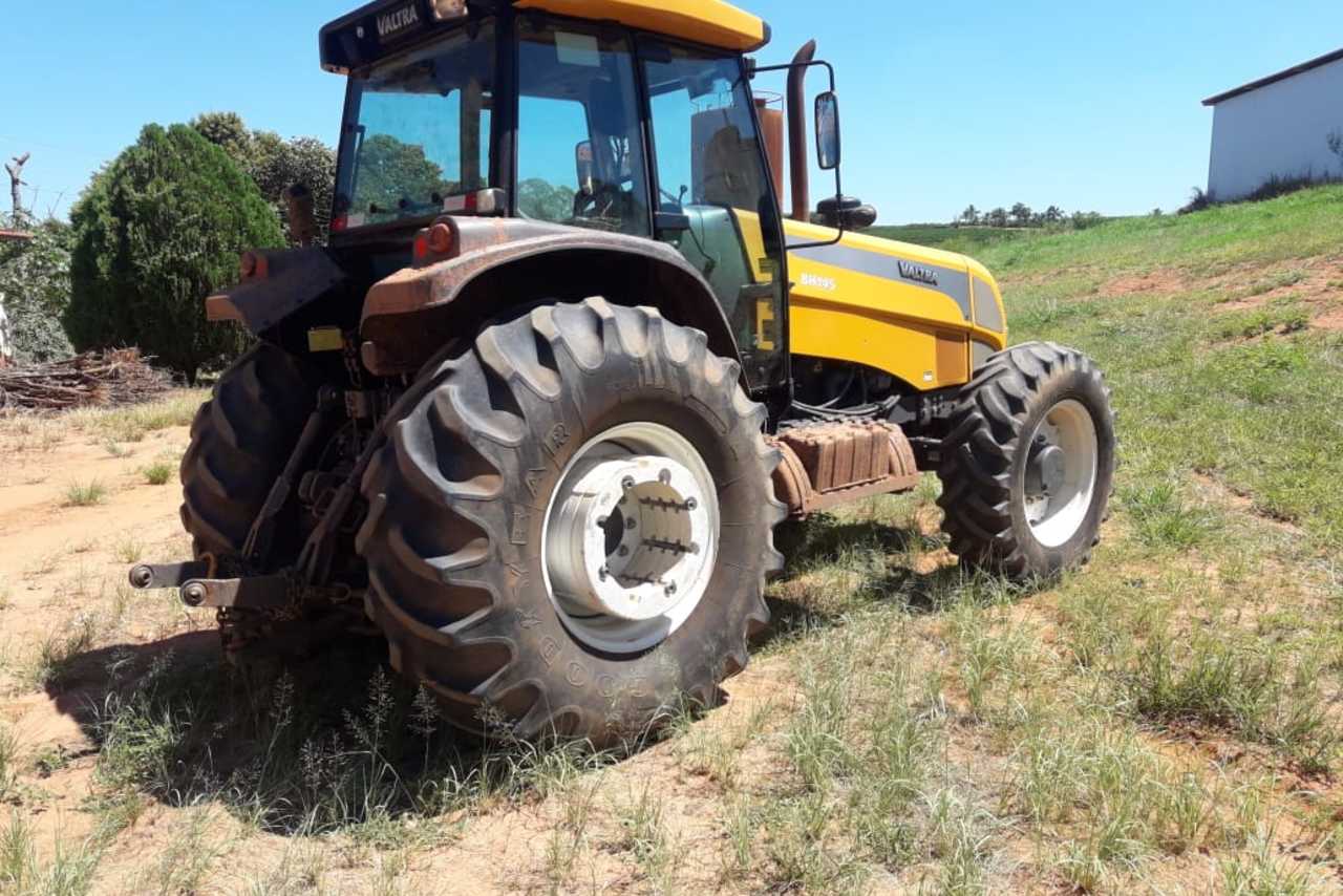 Valtra BM 125 - 15/15 11