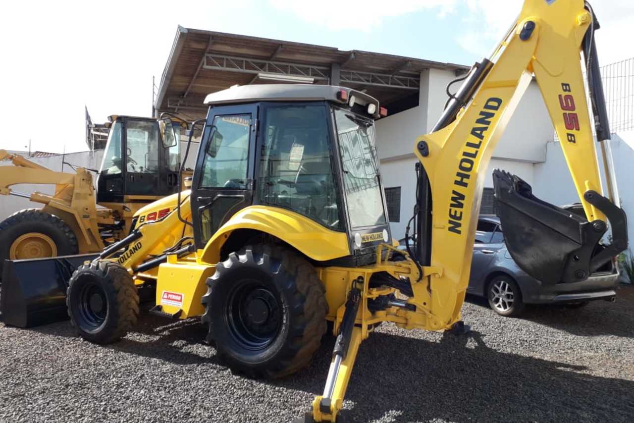 New Holland B95B - 14/14 3