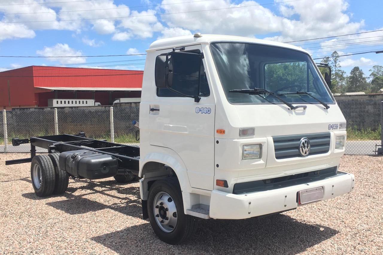 Volkswagen 8 140 - 97/97 2