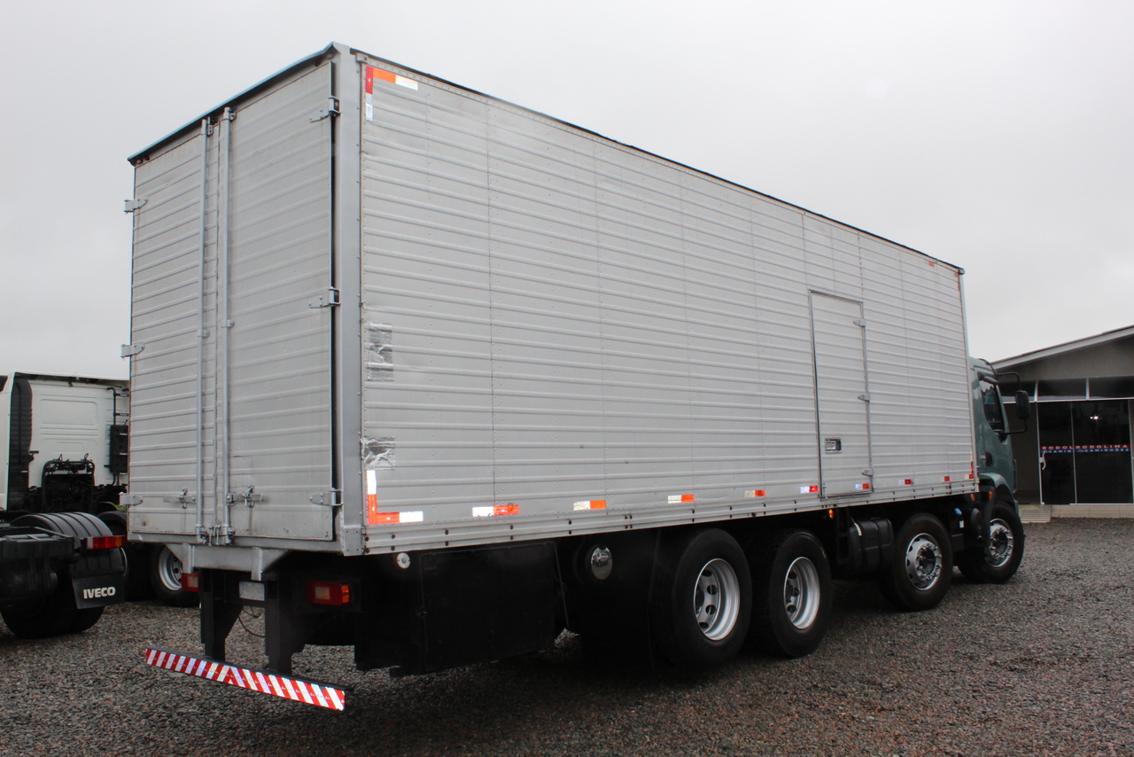 Volvo VM330 - 12/13 6