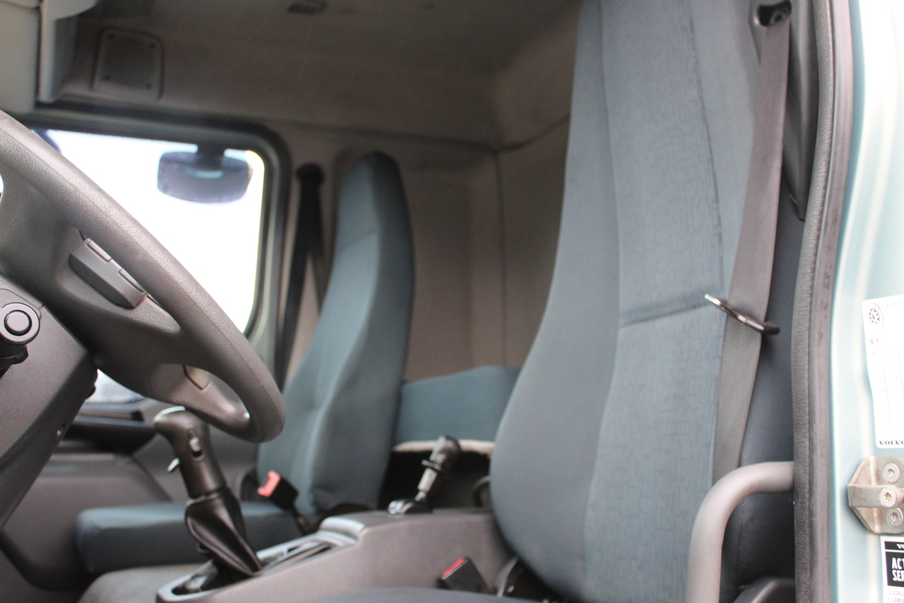 Volvo VM330 - 12/13 9