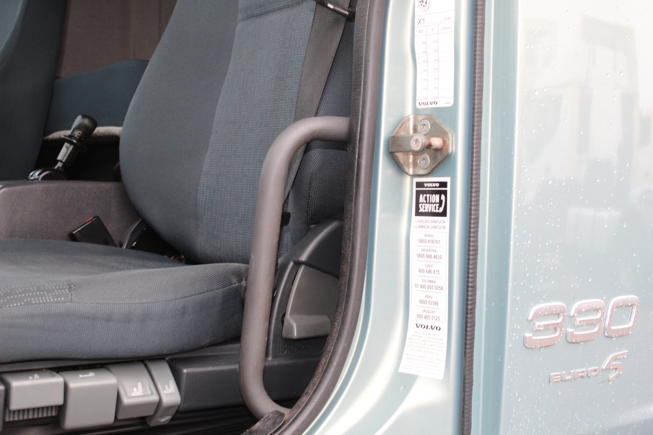 Volvo VM330 - 12/13 14