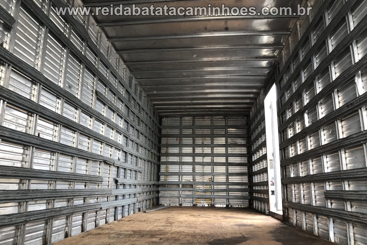 Mercedes Benz MB 1218 - 01/01 8