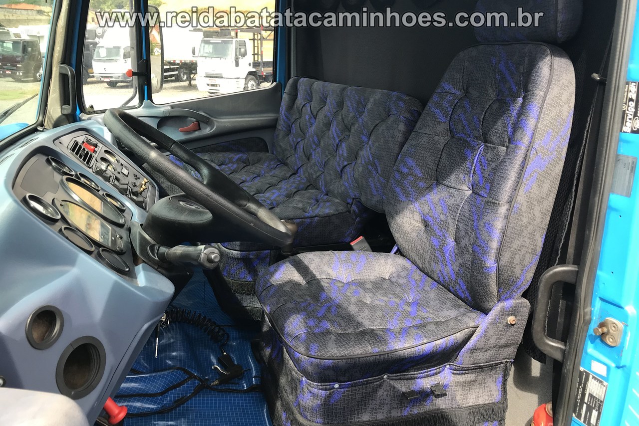 Mercedes Benz MB 1218 - 01/01 17