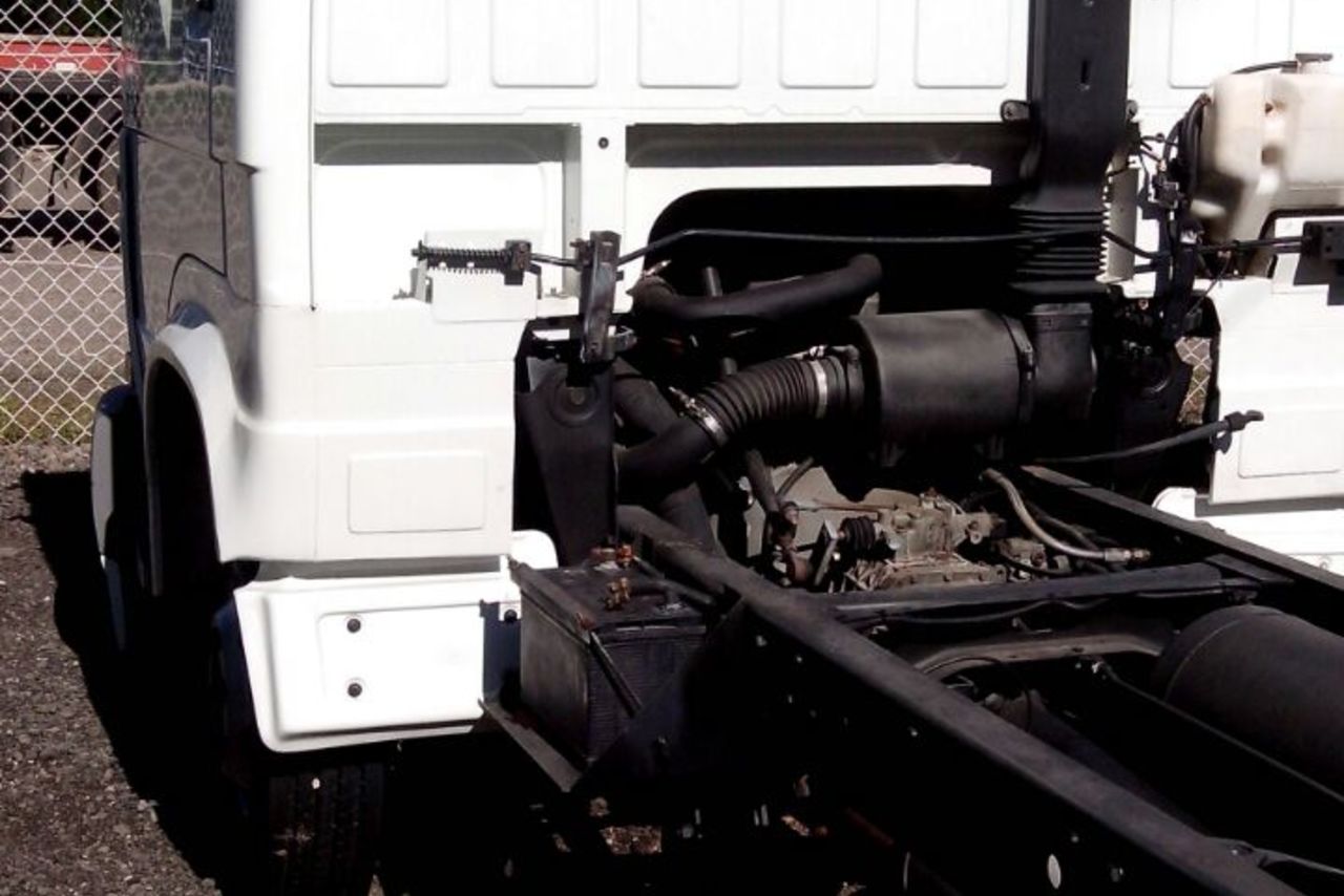 Volkswagen 8 120 - 02/02 5