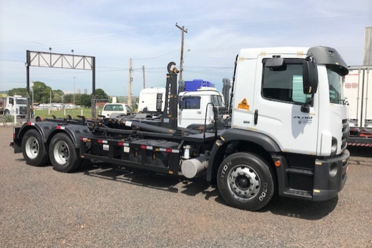 Volkswagen 24-280 E Constellation 6x2 - 14/14 2