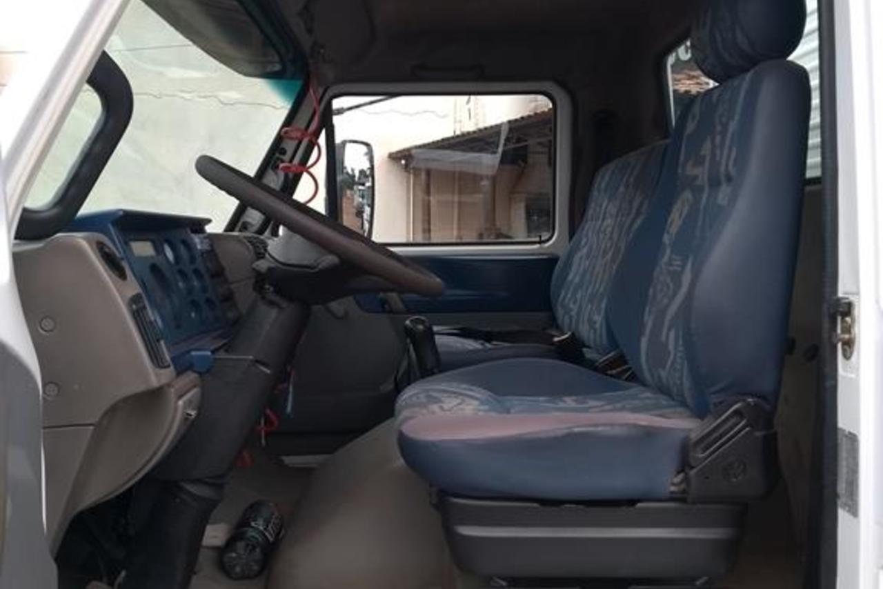 Volkswagen 8 150 - 06/06 2