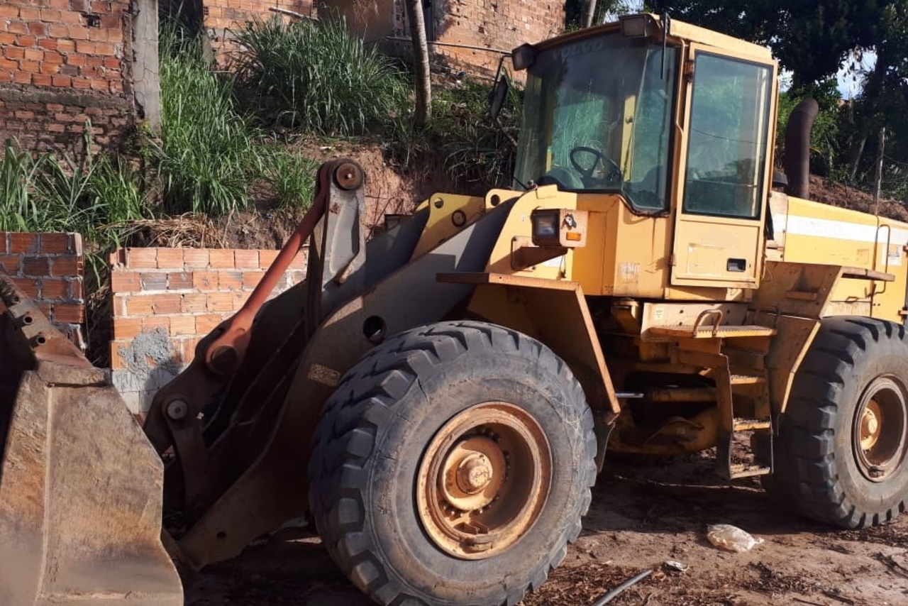 Volvo L120 - 20/06 10