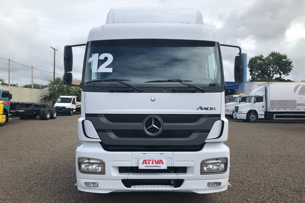 Mercedes Benz Axor 1933 - 12/12 5