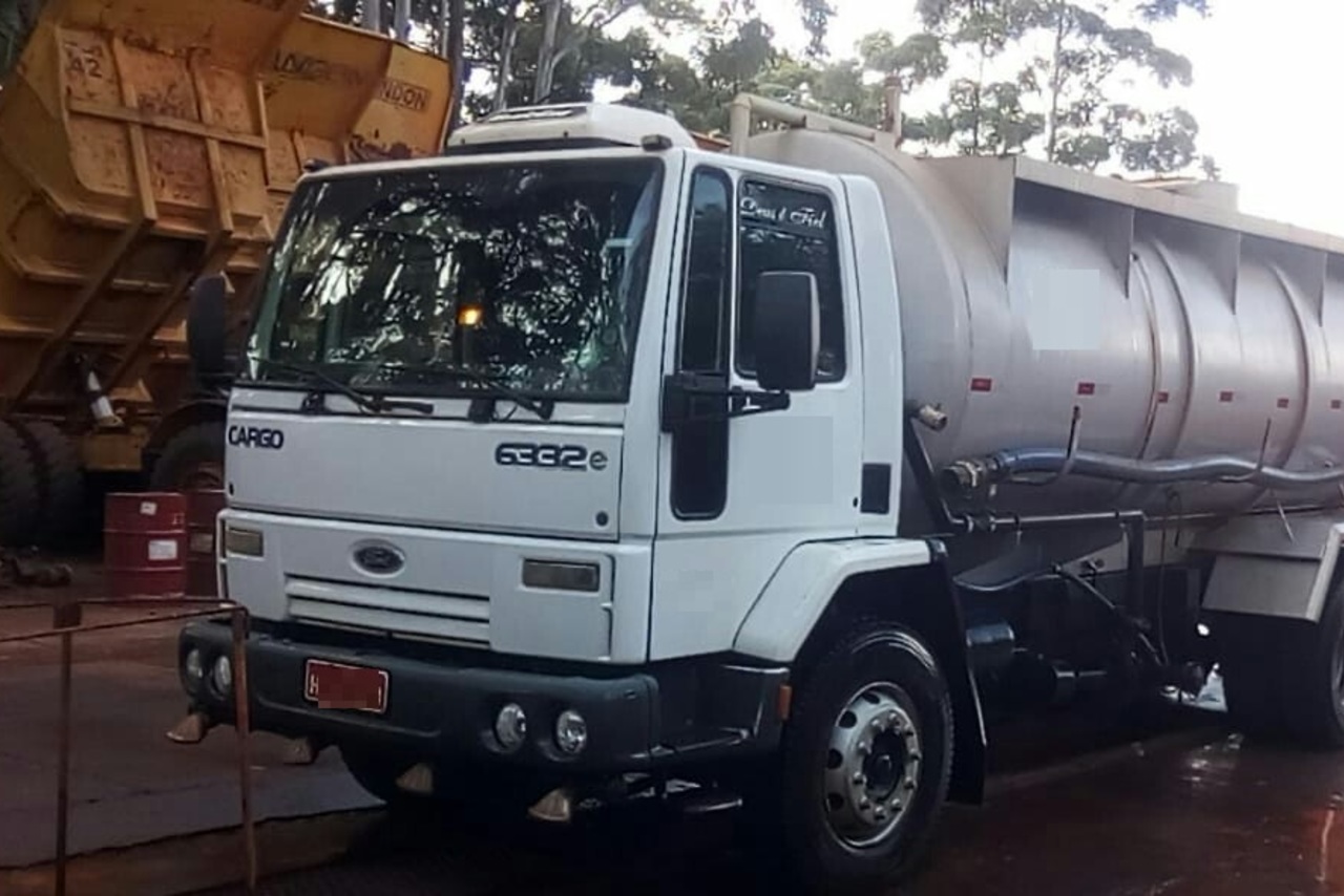 Ford Cargo6332 - 09/09 3