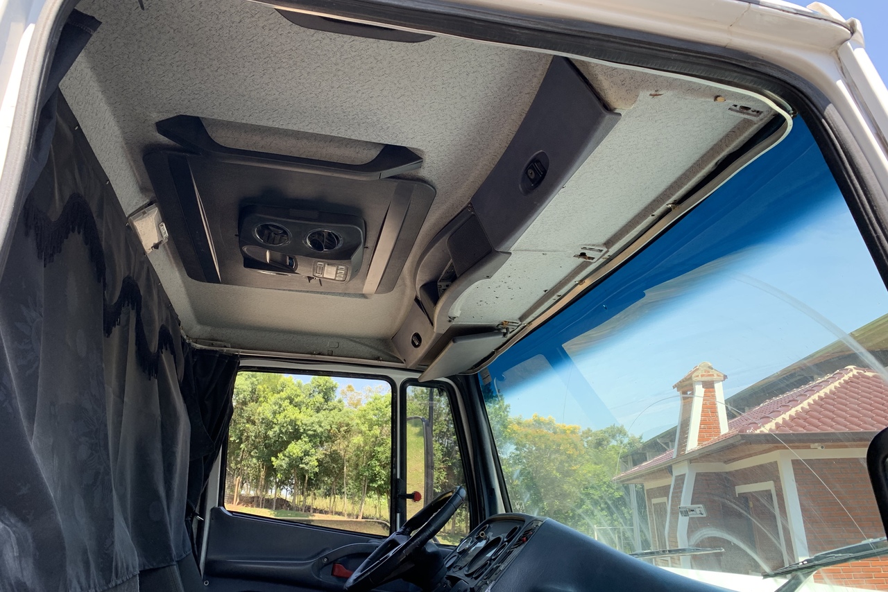 Mercedes Benz MB 1620 - 06/06 10