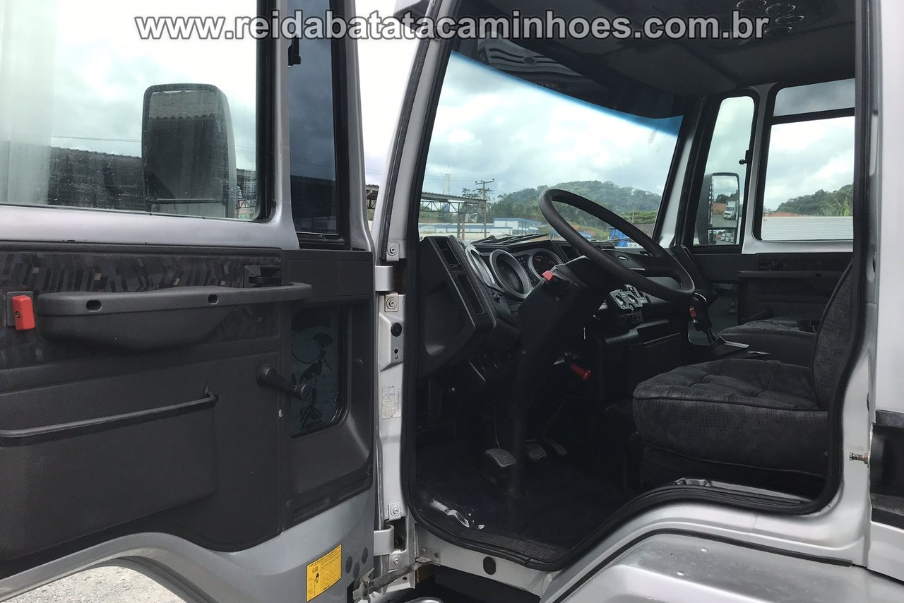Ford Cargo2422 - 10/11 8
