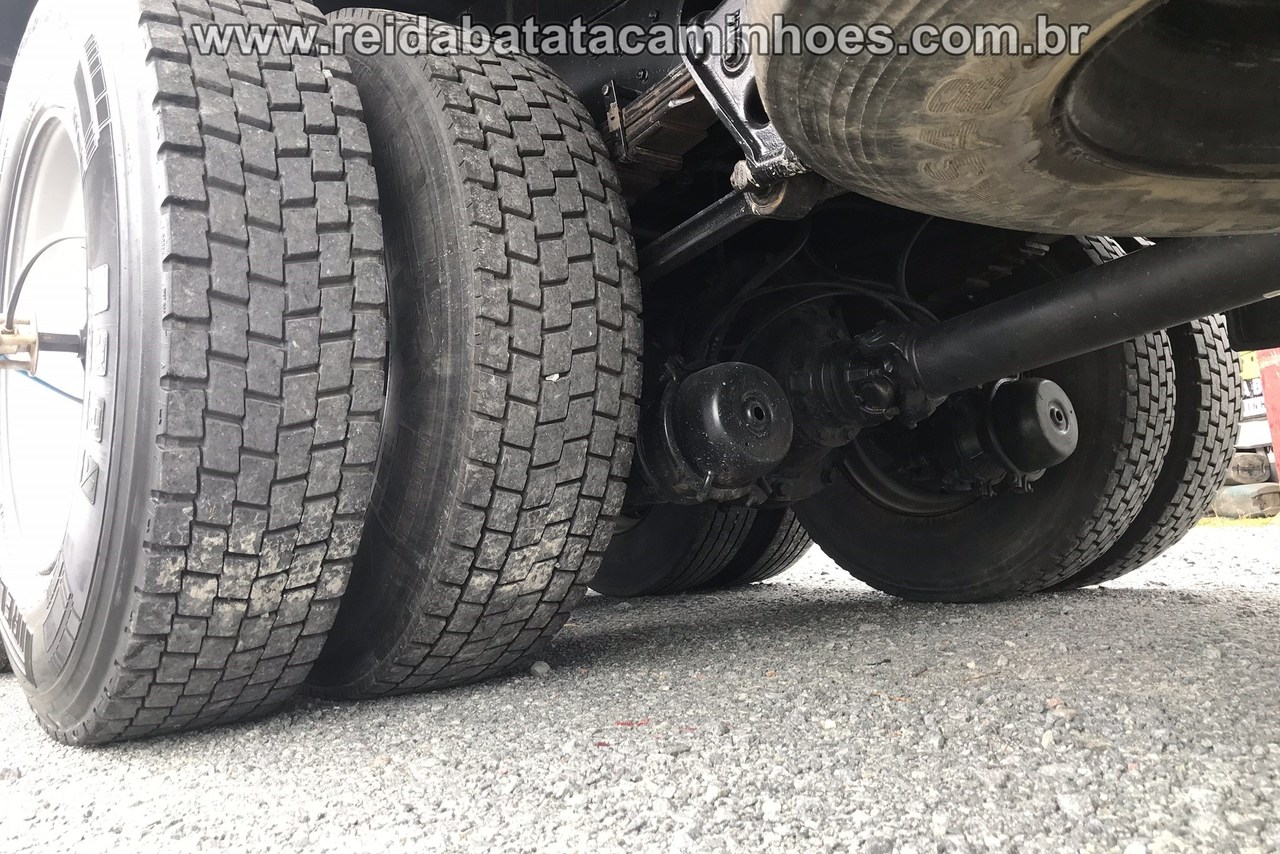 Ford Cargo2422 - 10/11 14