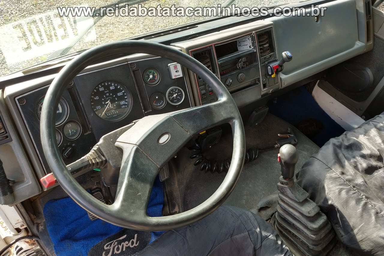 Ford Cargo1317 - 86/86 11