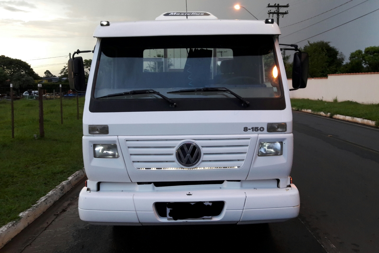 Volkswagen 8 150 - 02/02 4