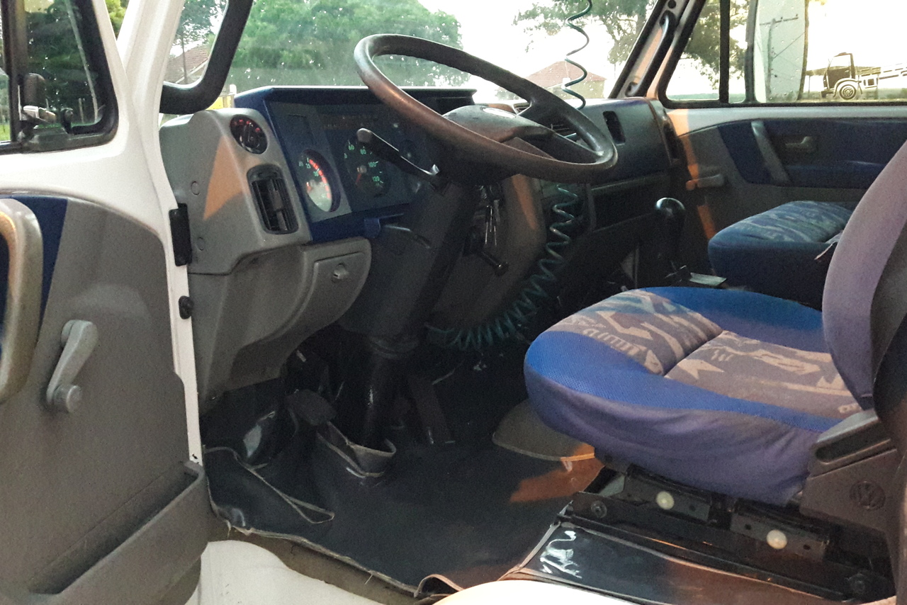 Volkswagen 8 150 - 02/02 13