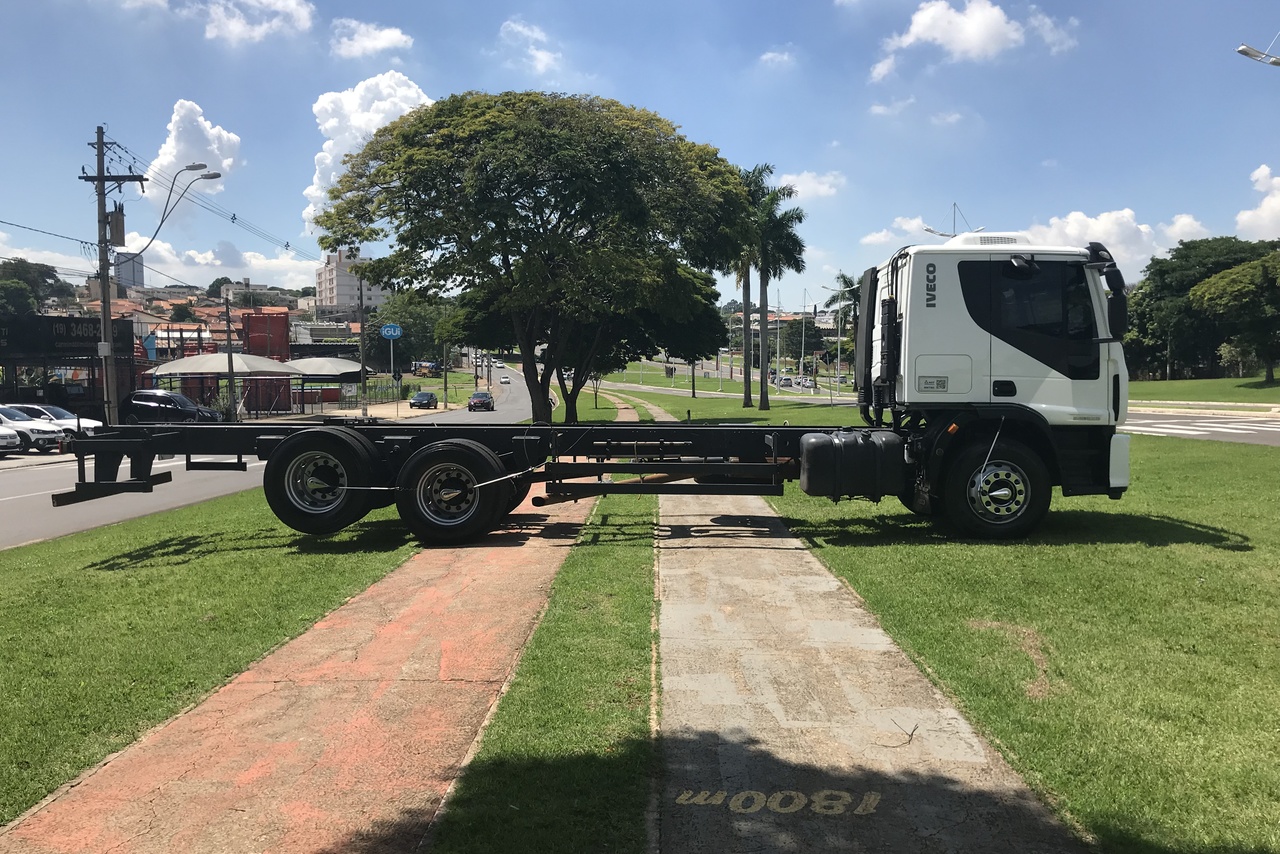 Iveco Tector 240 - 12/12 7