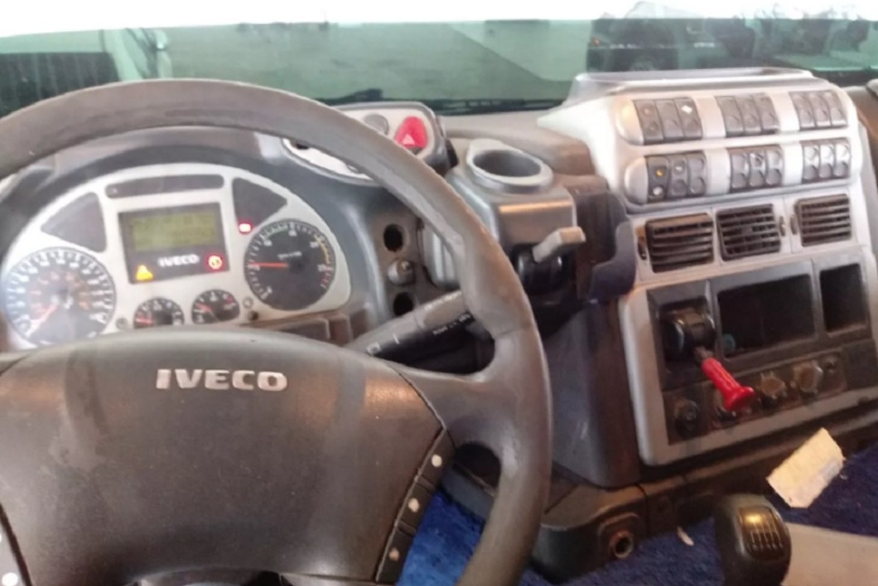 Iveco Stralis 380 - 08/09 7