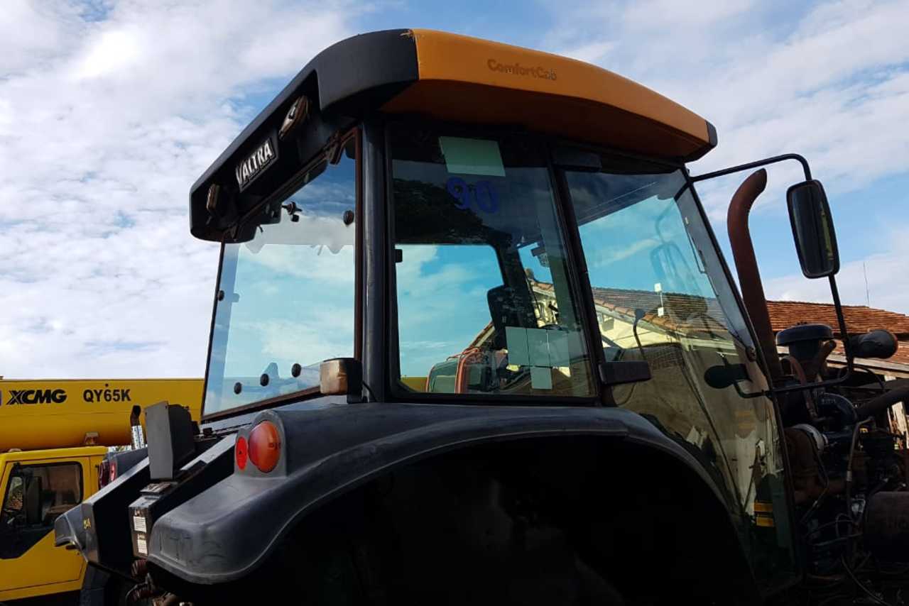 Valtra BH 180 - 00 2