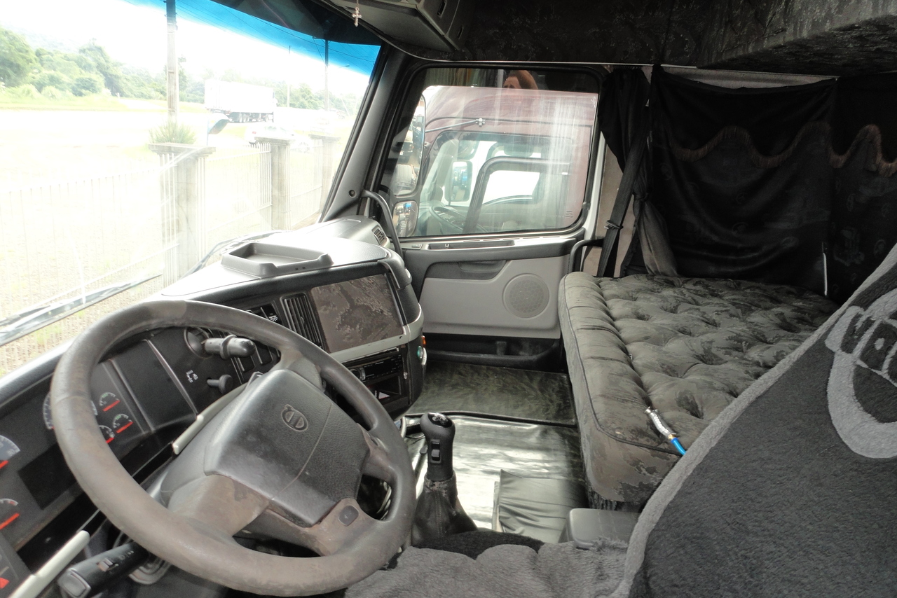 Volvo FH12 380 - 06/06 4