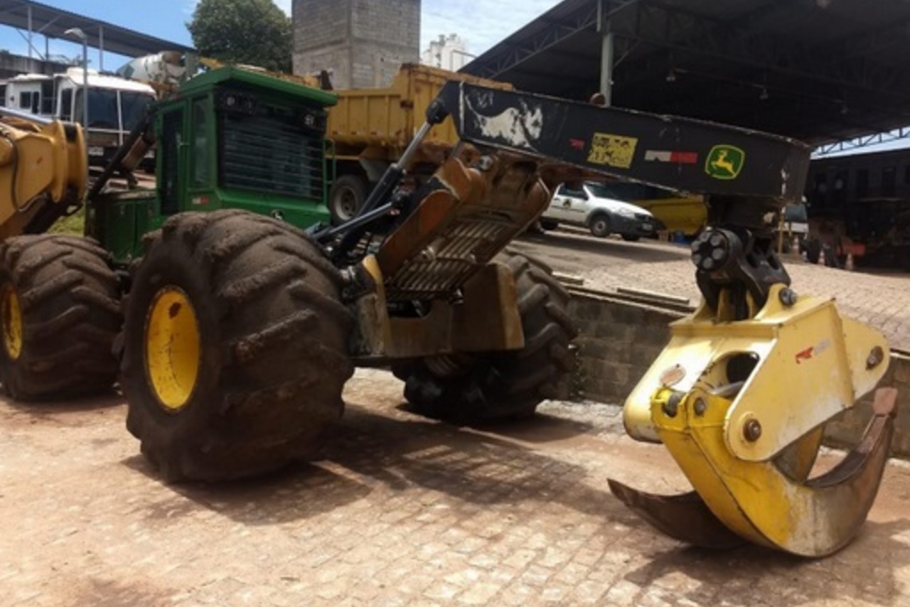 John Deere 848H - 13/13 3