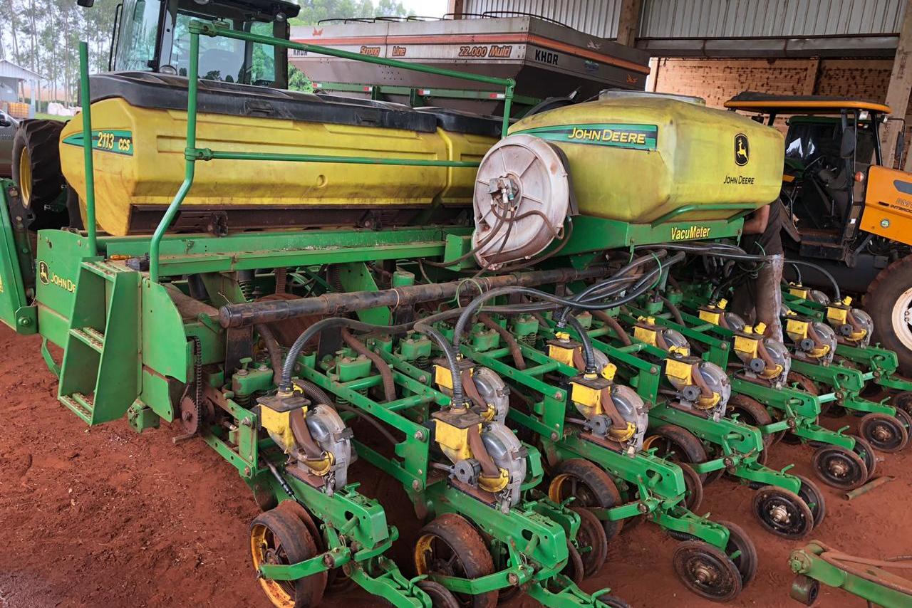 John Deere 2113 - 11/11 2