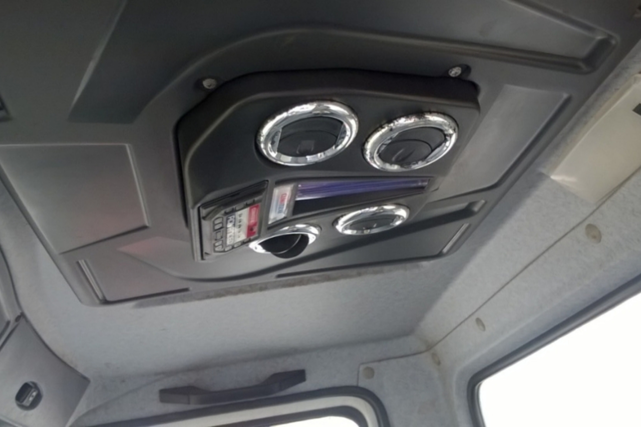 Mercedes Benz MB 2324 - 08 11