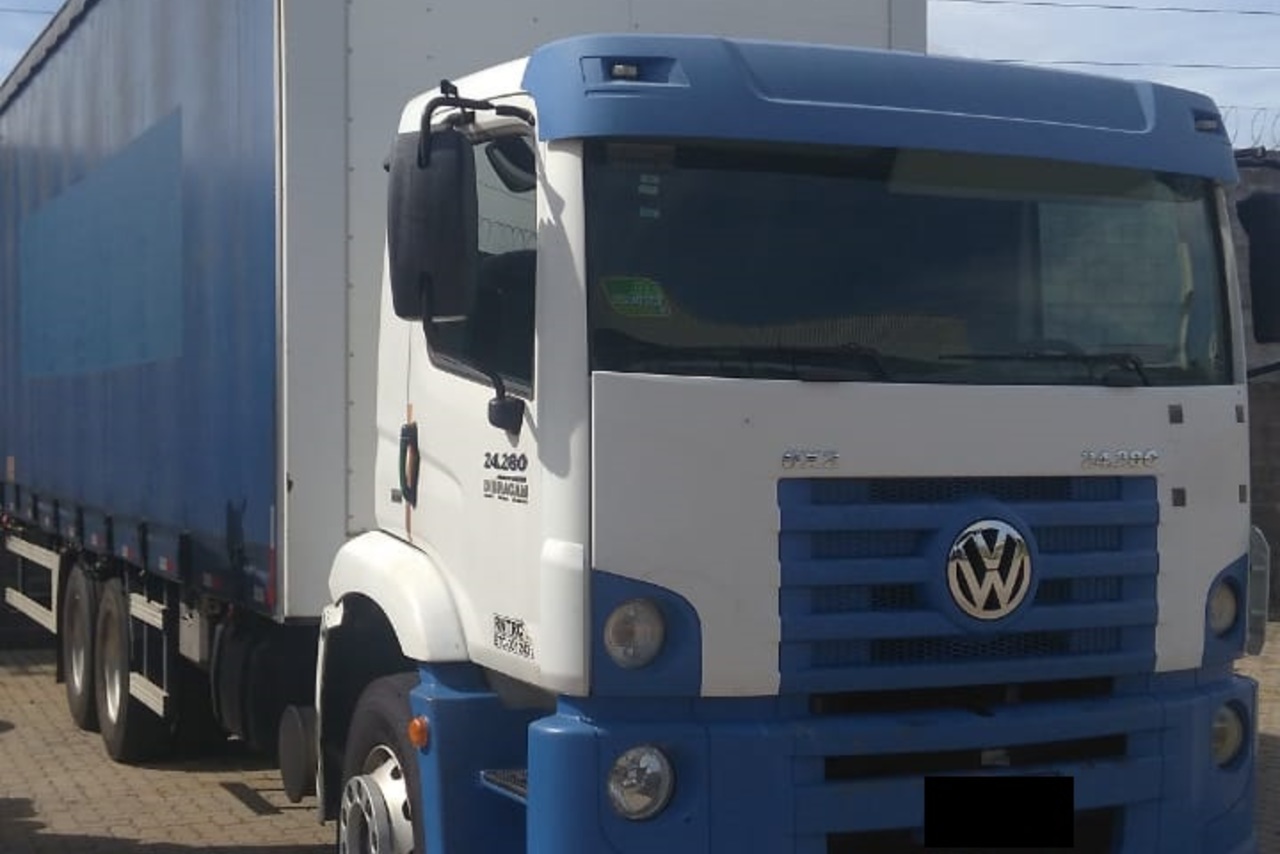 Volkswagen 24-280 E Constellation 6x2 - 13/13 1