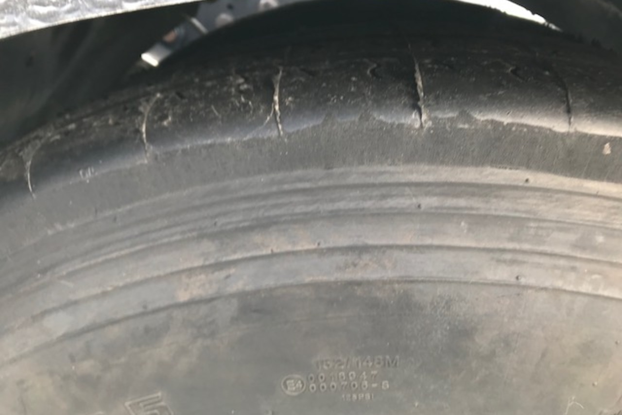 Volkswagen 25 390 - 13/13 2