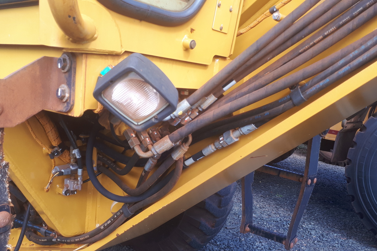 Caterpillar 140K - 16/16 15