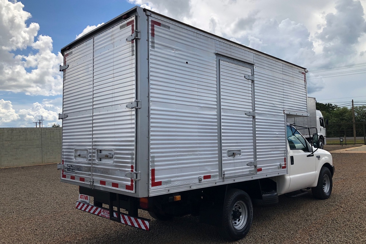 Ford F350 - 02/02 2