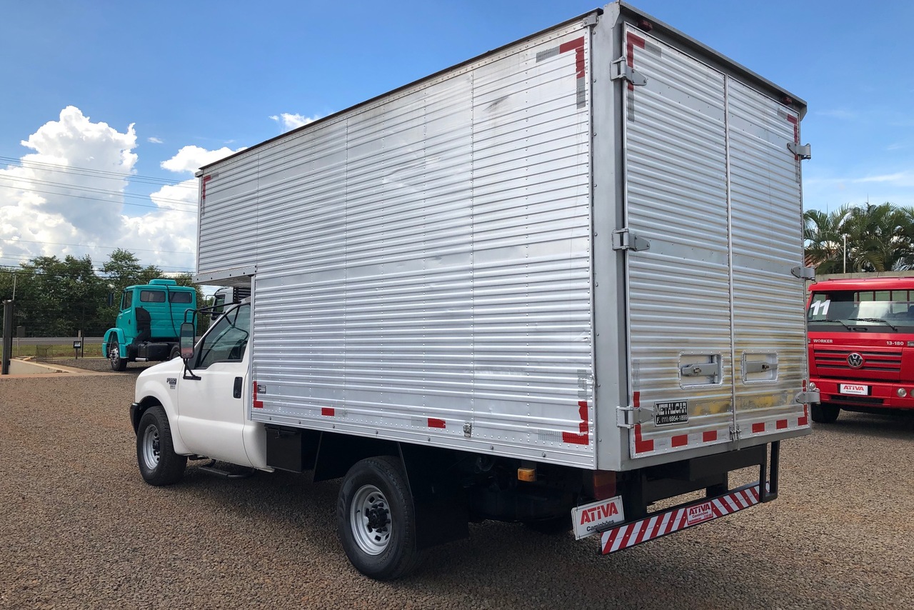 Ford F350 - 02/02 8