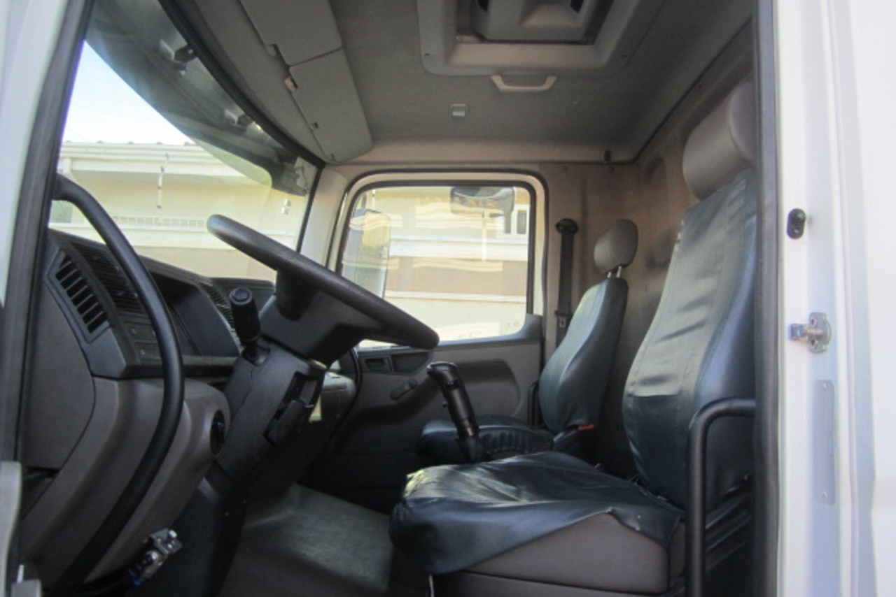 Volkswagen 31-280 E Constel. 6x4 - 15/15 3