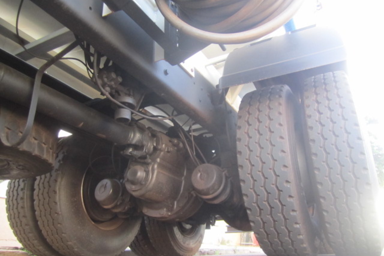 Volkswagen 31-280 E Constel. 6x4 - 15/15 4