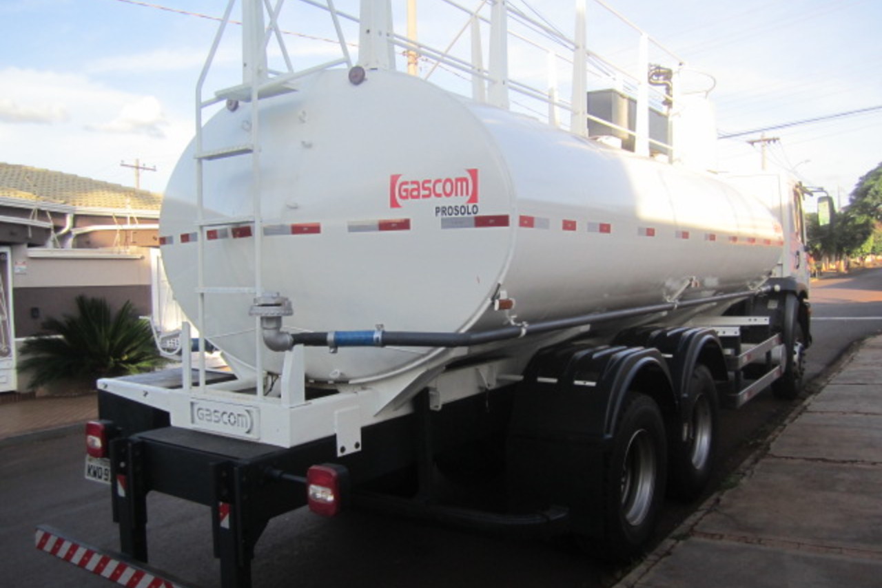 Volkswagen 31-280 E Constel. 6x4 - 15/15 5
