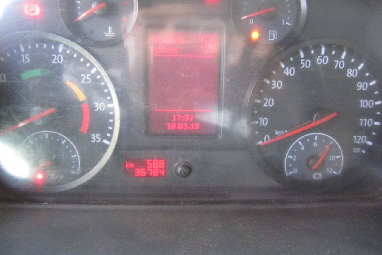 Volkswagen 31-280 E Constel. 6x4 - 15/15 12