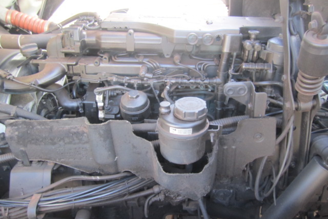 Volkswagen 31-280 E Constel. 6x4 - 15/15 16