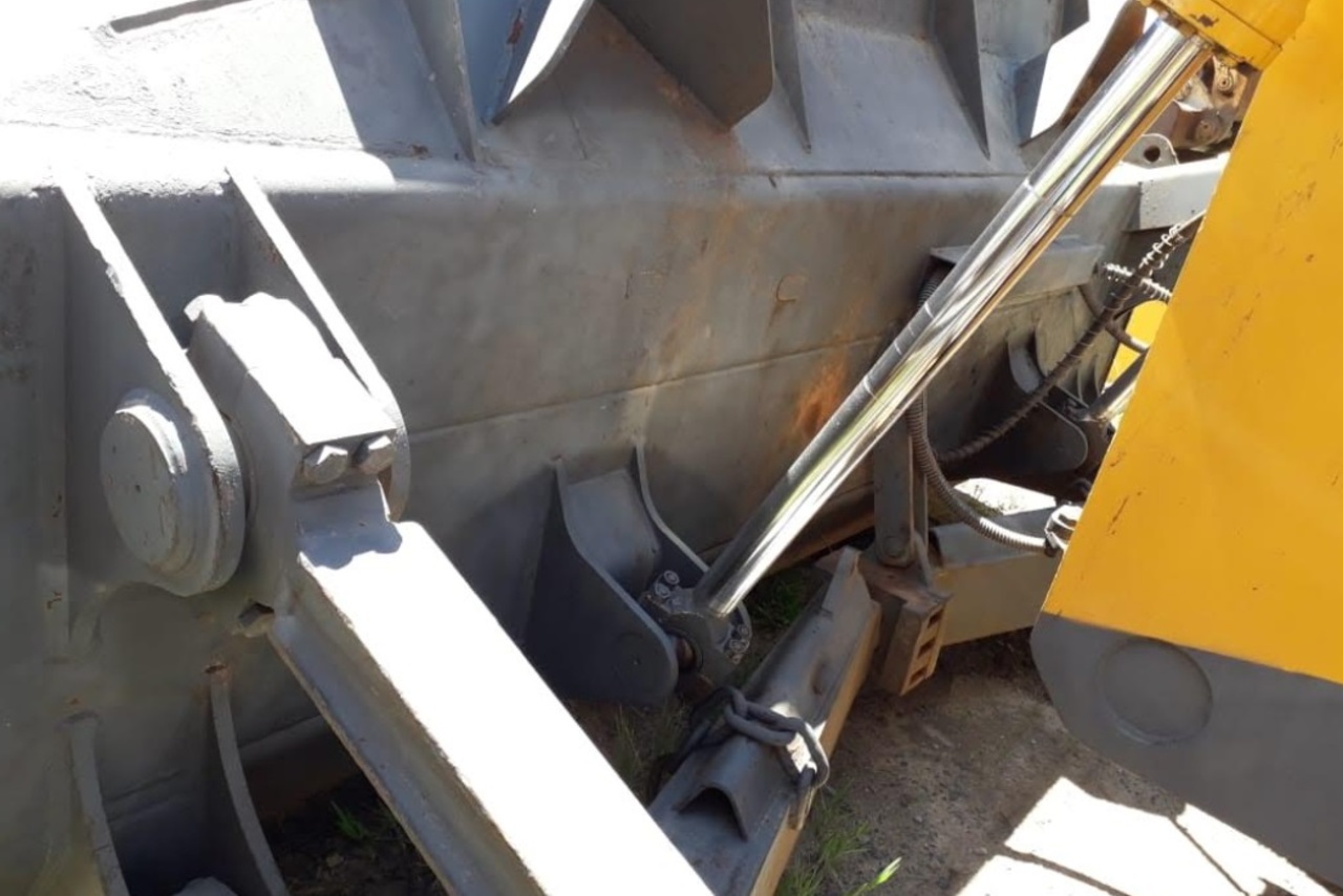 Liebherr PR 734 - 12/12 3