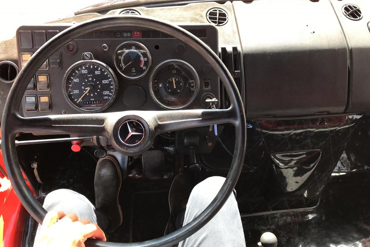 Mercedes Benz MB 1518 - 89/89 17